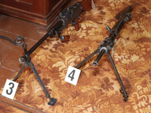 Muž z Náchodska si objednal vraždu. Nájemného vraha vybavil zbraněmi, ten ho však nahlásil na policii