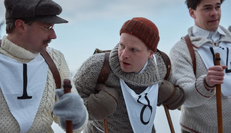 VÍKEND PODLE DRBNY: Poslední závod, benefiční představení v divadle a blešák