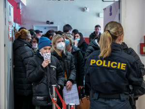 Do krajského centra už dorazilo deset tisíc uprchlíků. Sedmina dostala ubytování