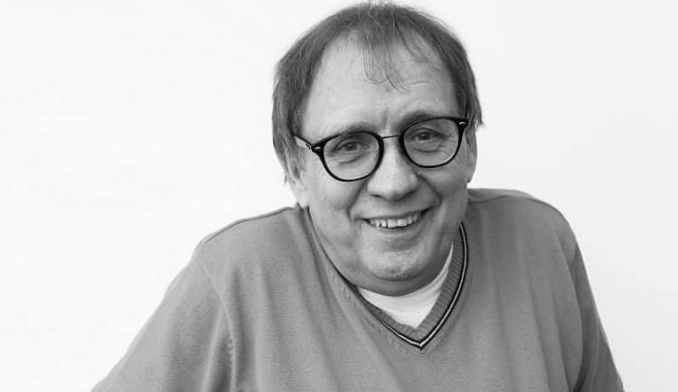 Zemřel komik a bavič Josef Náhlovský. Bylo mu 72 let
