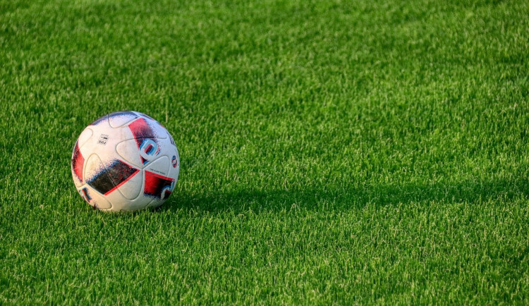 Fotbalisté Táborska nestihli zápas kvůli nehodě na dálnici. Soupeř se zlobí, věc řeší disciplinární komise