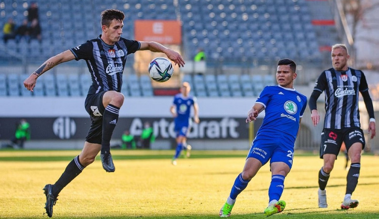 Dynamo vyzve v nadstavbě Mladou Boleslav. První zápas hostí Střelecký ostrov