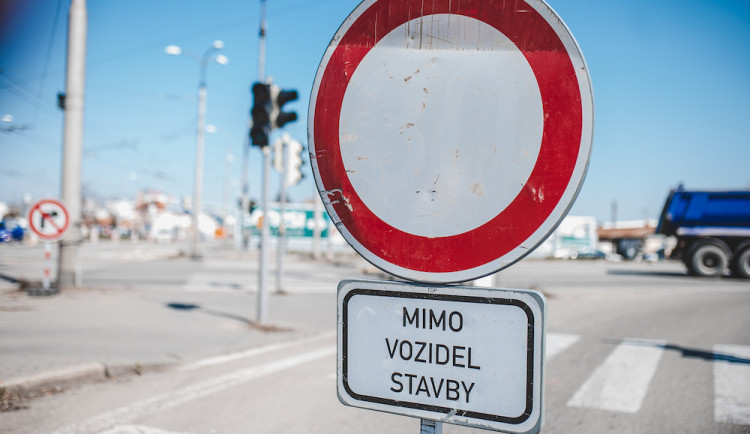 Trutnov čeká další dopravní omezení. V květnu se začne opravovat Národní ulice
