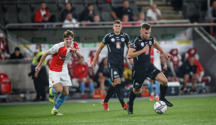 FC Hradec Králové v utkání se Slavií Praha