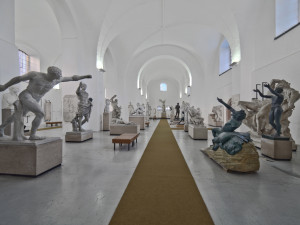Galerie v Hostinném po rekonstrukci otevřela sbírku odlitků antických soch