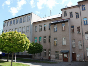 Dvůr Králové přestaví za 56 milionů korun bývalou školu na kanceláře úřadu