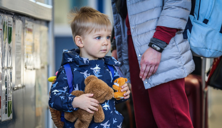Do škol se ukrajinské děti dostanou, do školek ne. Budování mimořádných kapacit nemá smysl, míní hejtman