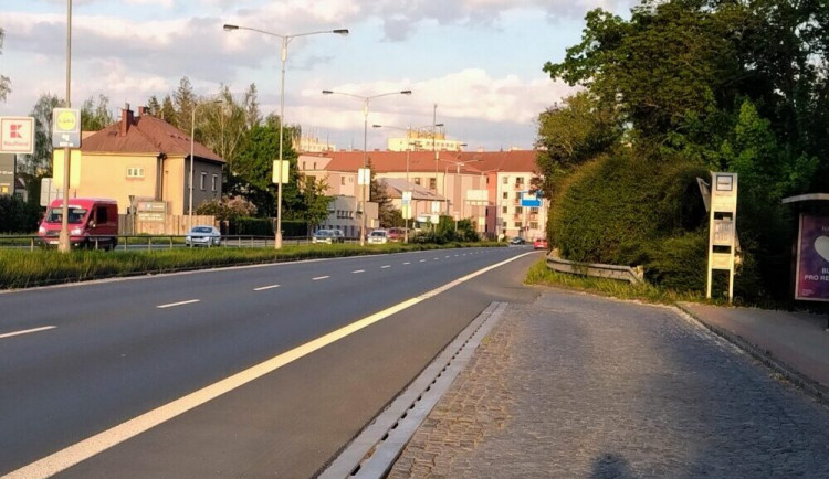ŘSD začalo opravovat zastávku MHD Šimkovy sady. Práce potrvají půl roku