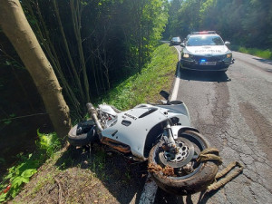 Tragický víkend na silnicích. V hradeckém kraji po nehodách zemřeli dva motorkáři