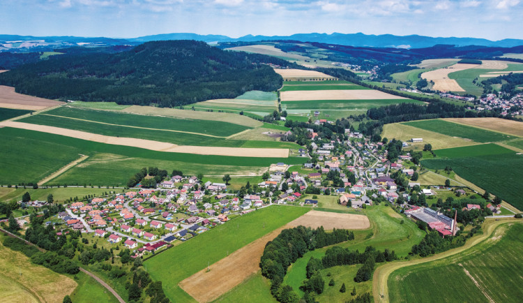 Královéhradecký kraj má svou vesnici roku 2022. Nejlépe z ankety vyšel Žďár nad Metují