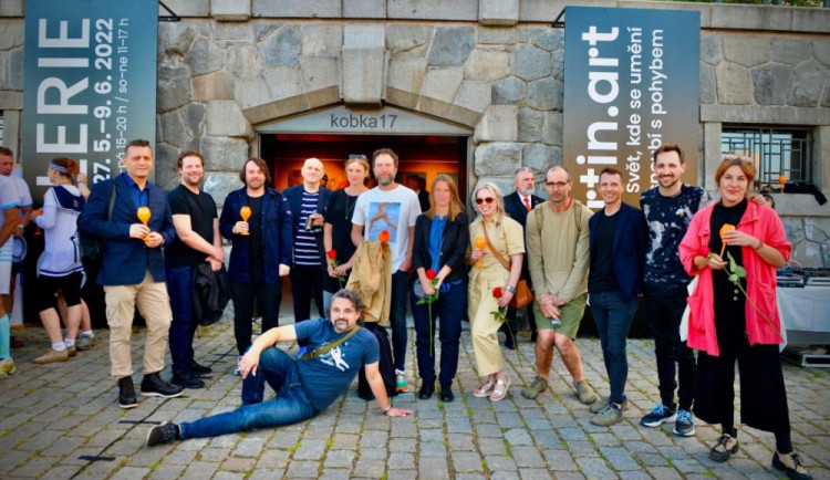 Výstava současného umění inspirovaná pražskými Primátorkami je k vidění na smíchovské náplavce