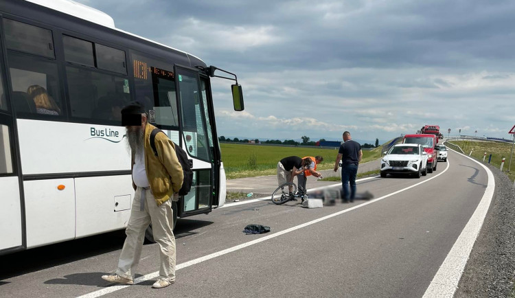 Během jednoho dne policie v kraji řešila pět nehod, ve kterých figurovali cyklisté nebo motorkáři