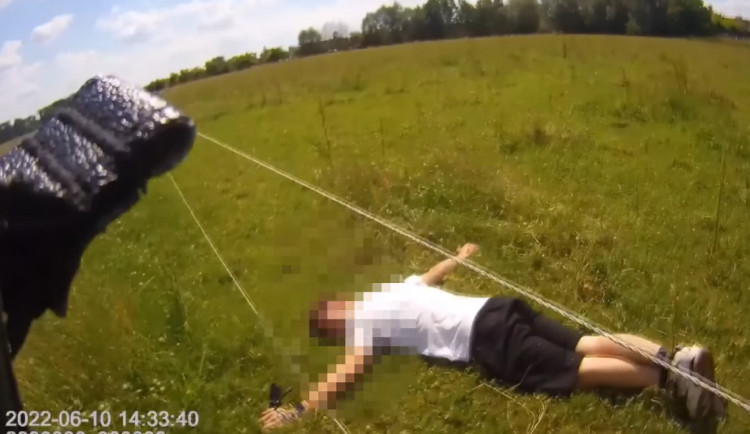 V Novém Bydžově jezdí mladík bez papírů. Poprvé ho policie chytla už v šestnácti letech