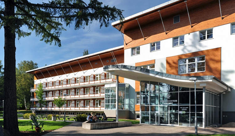 Hradecký kraj modernizuje rehabilitační centrum v Hostinném. Za práce celkem zaplatí 36 milionů
