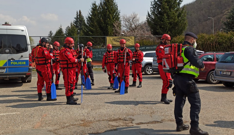 Potápěči vylovili z brněnského rybníka utonulého muže
