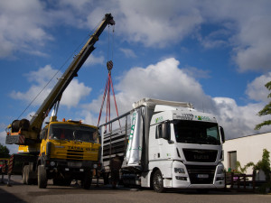 Safari Park Dvůr Králové poslal dva vzácné nosorožce do zoo v Poznani v Polsku