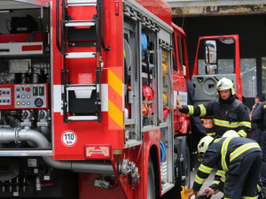 Dobrovolní hasiči z Hradce Králové nastoupí do autoškoly. Rozšíří své oprávnění i na vozy s technikou