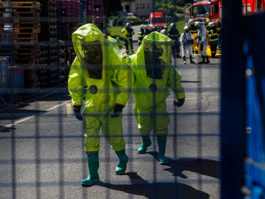 FOTO: V rámci cvičení hasiči likvidovali 400 litrů nebezpečné kapaliny