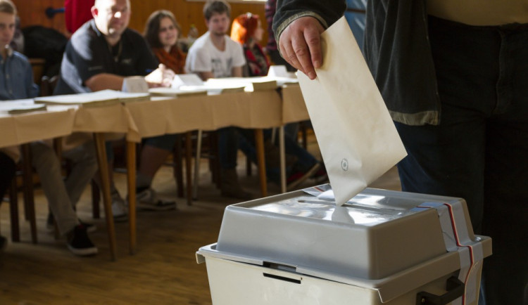 Volební kampaň v Hradci Králové bude stát hlavní strany kolem milionu korun