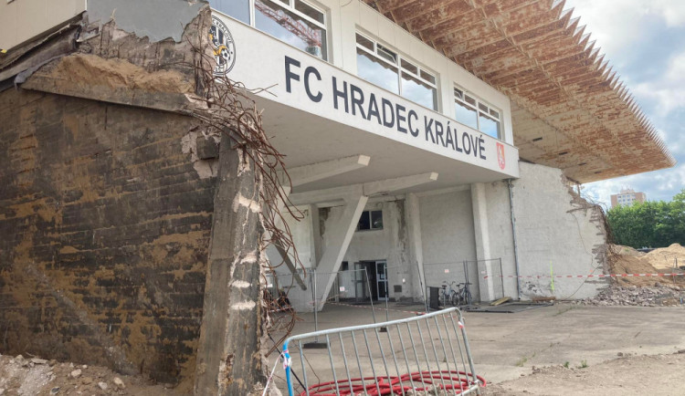 Hradec Králové se začal připravovat na výběr provozovatele nového fotbalového stadionu