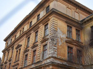 Kasárna v Hradci Králové chce kraj předělat na muzejní a kulturní centrum
