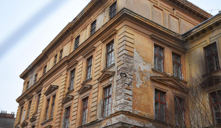 Kasárna v Hradci Králové chce kraj předělat na muzejní a kulturní centrum