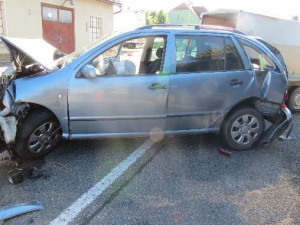 Na hlavním tahu u Hořic se srazila čtyři auta. Na vině je řidič, který nedodržel bezpečnou vzdálenost