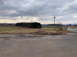 Stát podepsal smlouvu s firmou, která postaví obchvat Nové Paky. Stavba začne v září