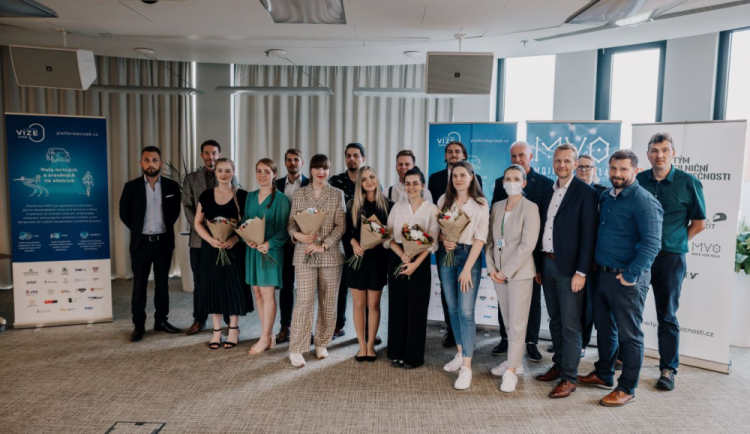 Mladí lidé dokáží velké věci. Studenti díky projektu Moje vize nula mění k lepšímu bezpečnost na silnicích