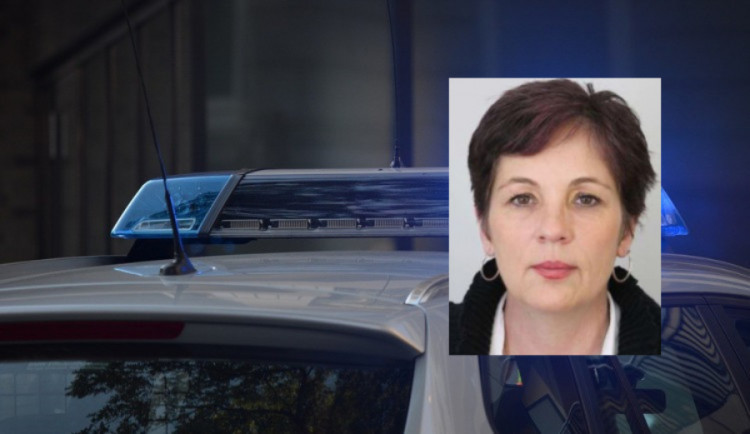 Policie pátrá po ženě z Náchodska. Zmizela uprostřed noci ze svého domova