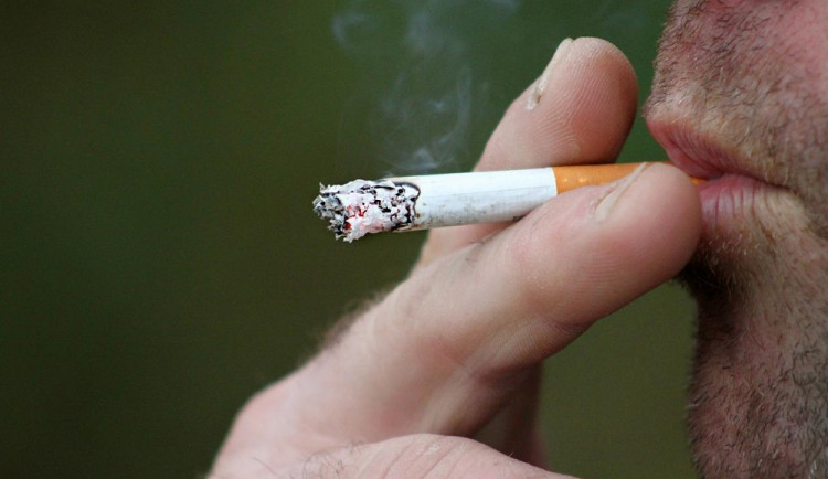 Královéhradečtí pneumonologové vybízejí kuřáky k preventivní kontrole plic