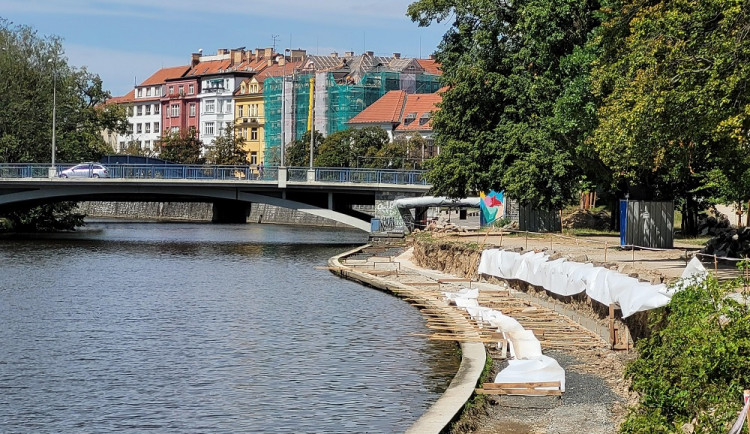 Proměna parku u Malše pokračuje. Hotovo bude v únoru příštího roku