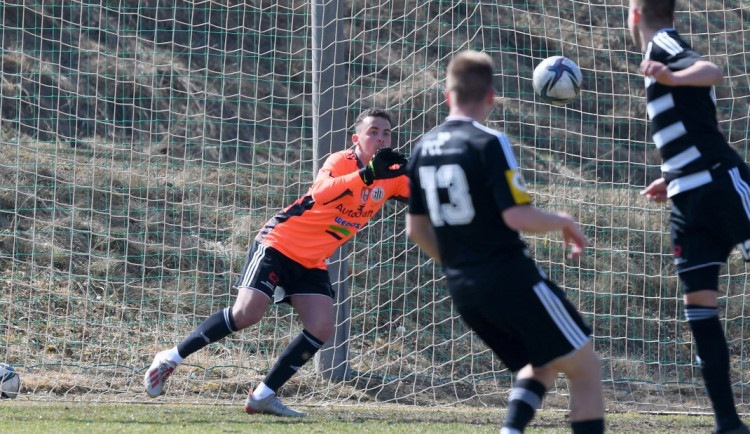 Musiol se blýskl hattrickem, béčko Dynama otočilo zápas v Hostouni