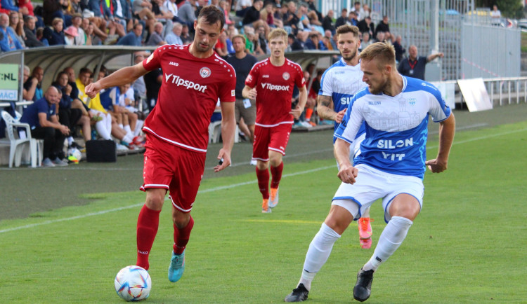 Táborsko dál čeká na výhru, poprvé ztratil divizní Lom