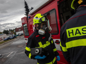V Novém Městě nad Metují hořelo v průmyslovém areálu v Náchodské ulici