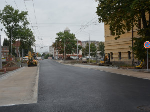 Příští týden se otevře Fortna pro MHD. Řidiči osobáků si musí počkat do konce roku