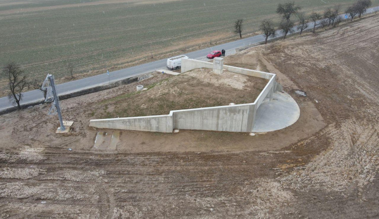 Mezi Kopidlnem a Sobotkou vznikl nový vodovod. Zlepší dodávku pitné vody do okolních obcí