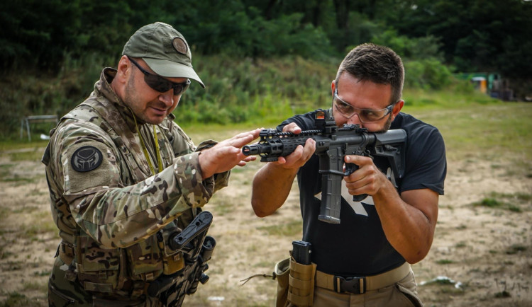 Hradecký kraj má první desítku stanovených záložáků. Jde o střelecky vycvičené civilisty