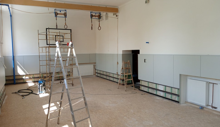 Práce na nové tělocvičně míří do finále