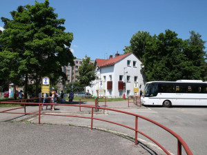 Nové autobusové nádraží ve Dvoře Králové postaví architekti z Brna. Radnice vizualizaci zatím neukáže