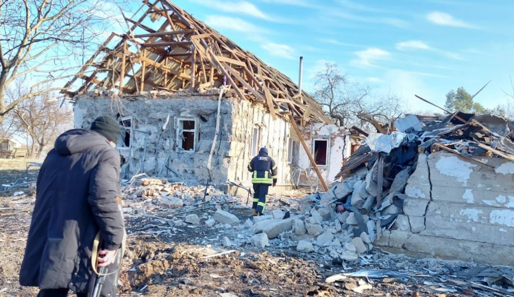 Hradecká radnice na Ukrajinu poslala 300 tisíc korun. Peníze se použijí na opravu školky