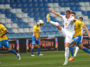 Fotbalisté Hradce Králové dali v oslabení tři góly a porazili Teplice