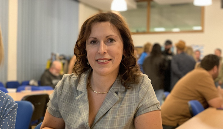 Na svá auta neuvidíme z okna, říká první primátorka Českých Budějovic