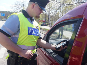 V Královéhradeckém kraji byly při silničních kontrolách odhaleny desítky řidičů pod vlivem drog a alkoholu