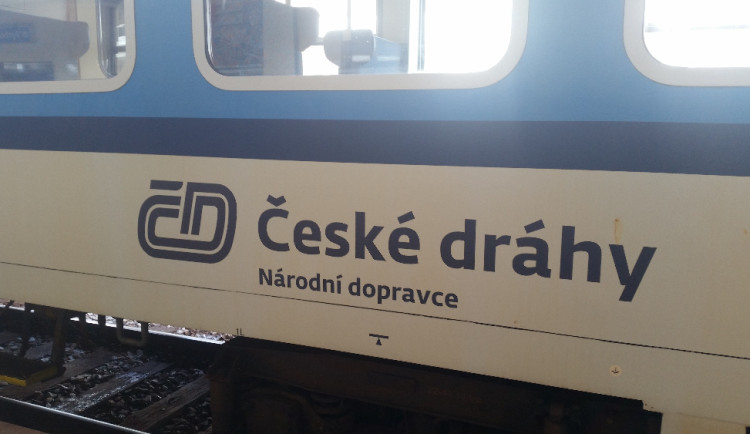 Za jízdenky ve vlaku si cestující od 11. prosince připlatí o patnáct procent navíc