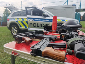 Zájemci o práci u Policie ČR si ve Skutči vyzkoušeli fyzotesty na(ne)čisto