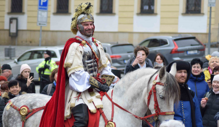 Martin na bílém koni má i letos v diáři Hradec, program bude  na náměstí i v katedrále