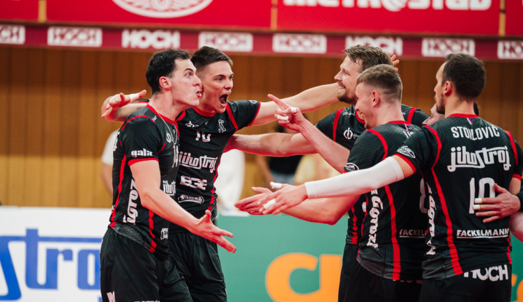 Jihostroj vyhrál v Osijeku 3:0 a získal výhodnou pozici pro odvetu