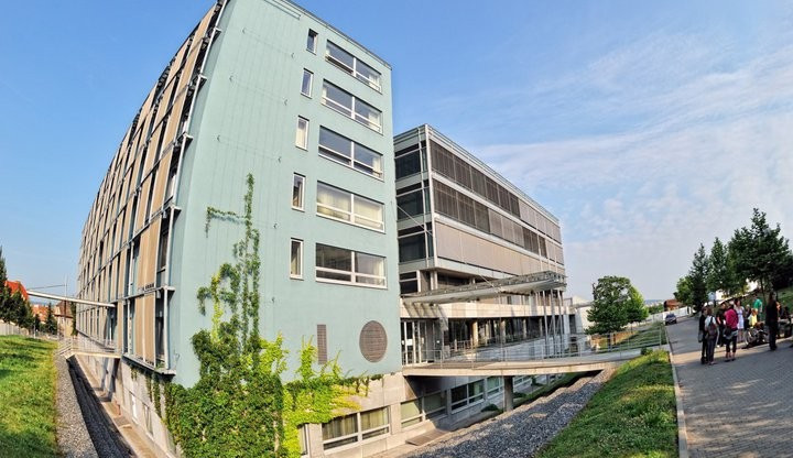 Na Mendelově univerzitě rezignoval děkan. Kvůli rychlotitulům z doby Nerudové