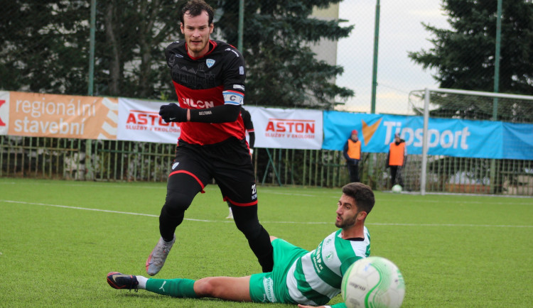 Táborsko získalo útočníka, který naposledy působil v Emirátech. Klub posílil i brankář